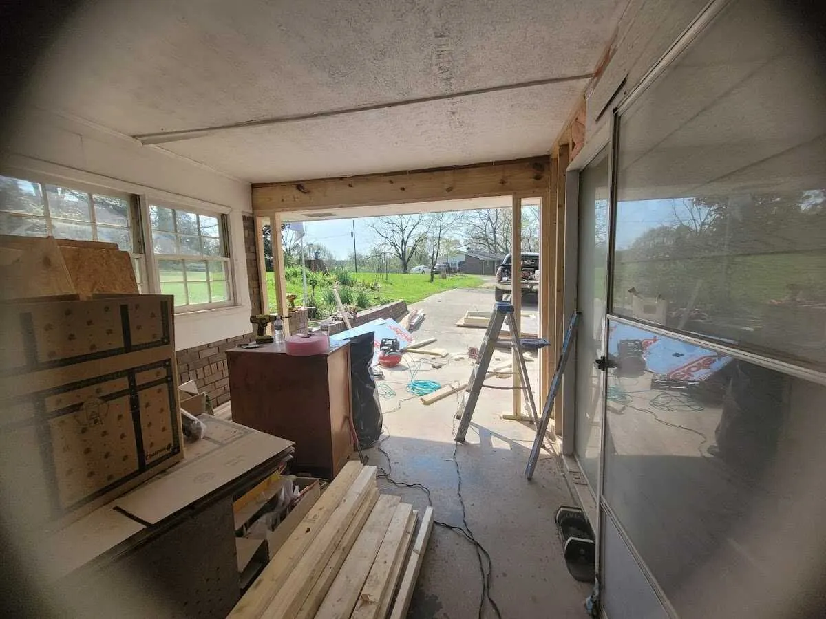 Air movers and dehumidifier for Drying & Dehumidification in Kelso